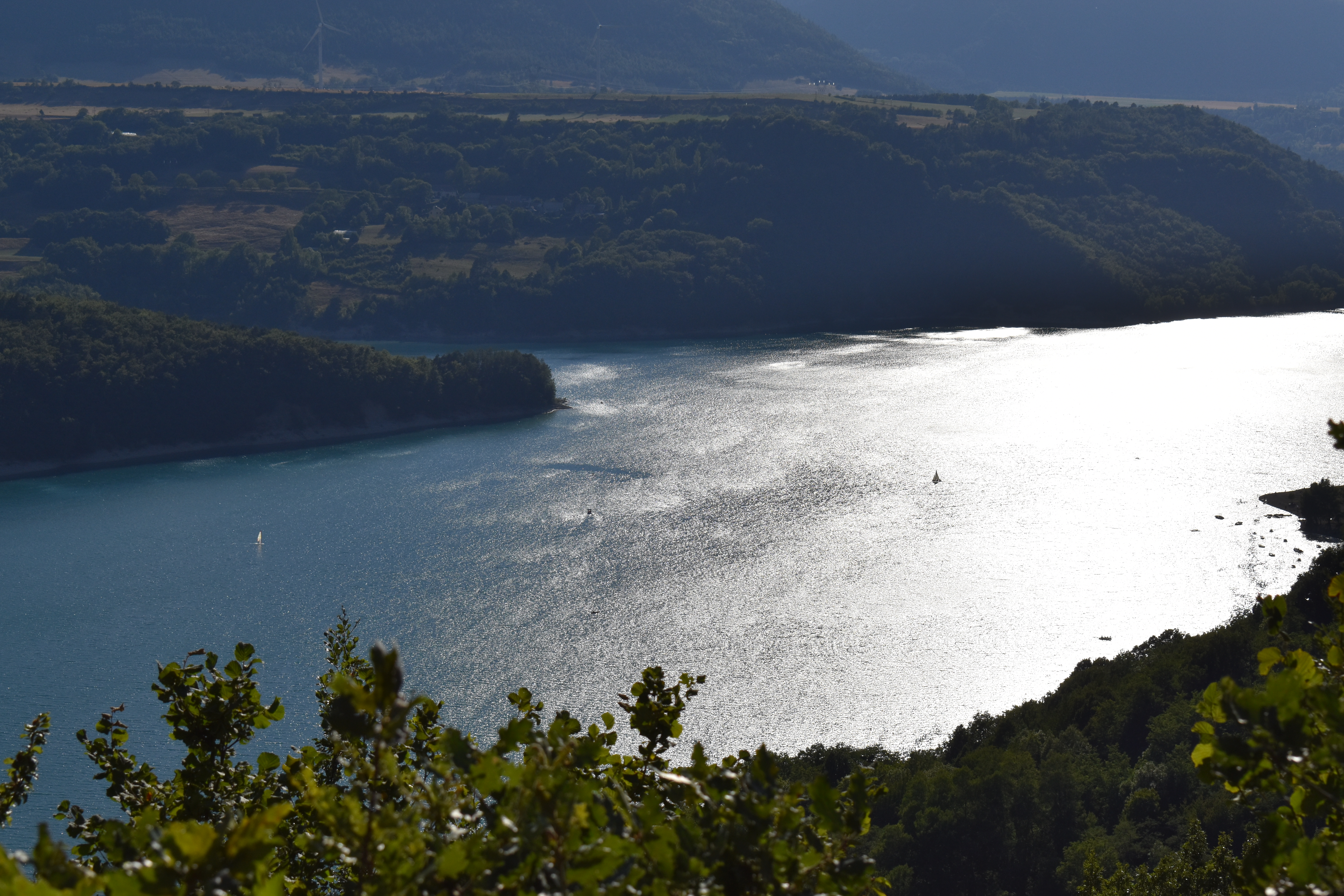 Lac du Sautet vu depuis la Chapelle Saint-Roch à Corps