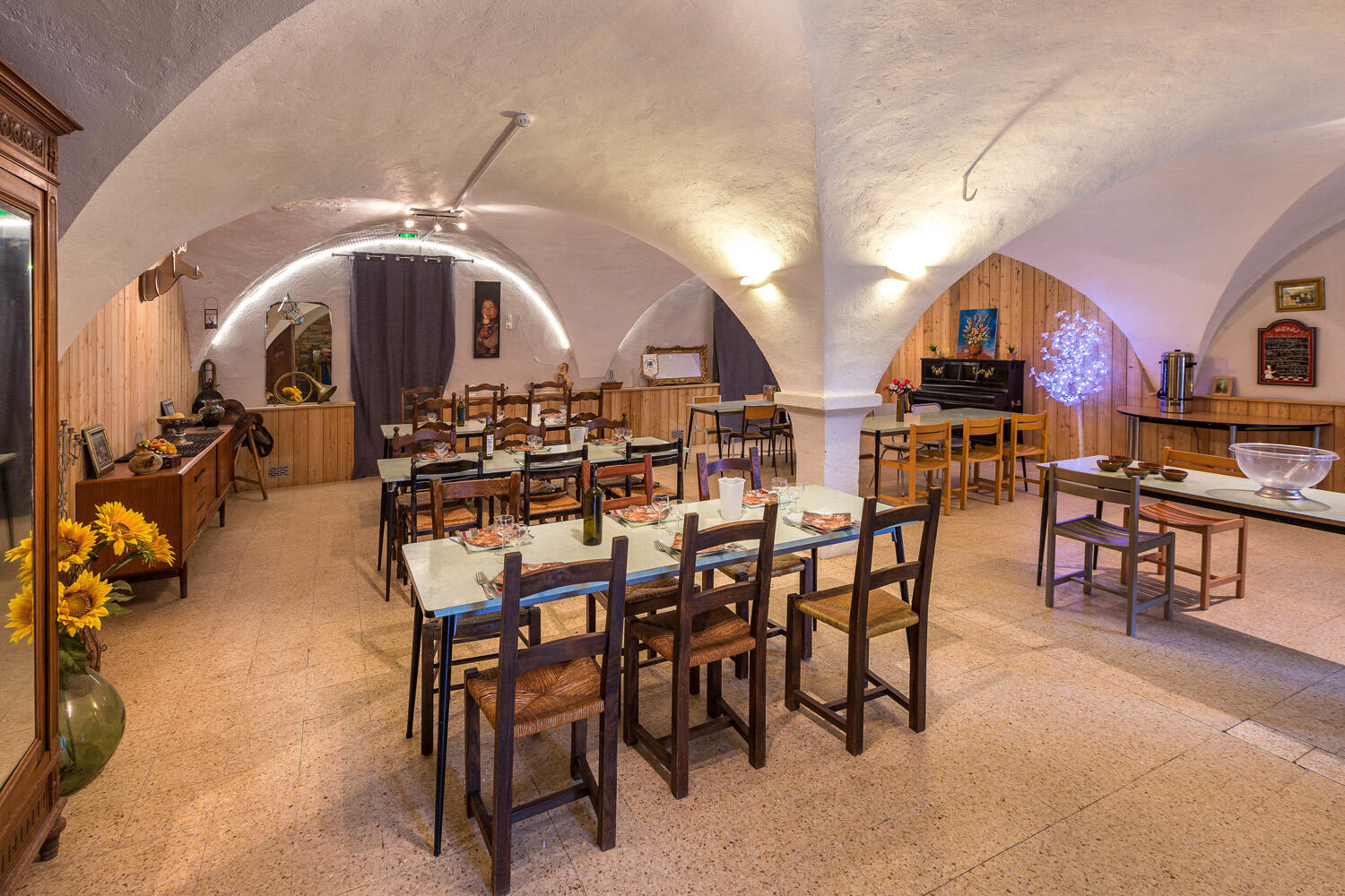 La Sainte Famille — salle intérieure