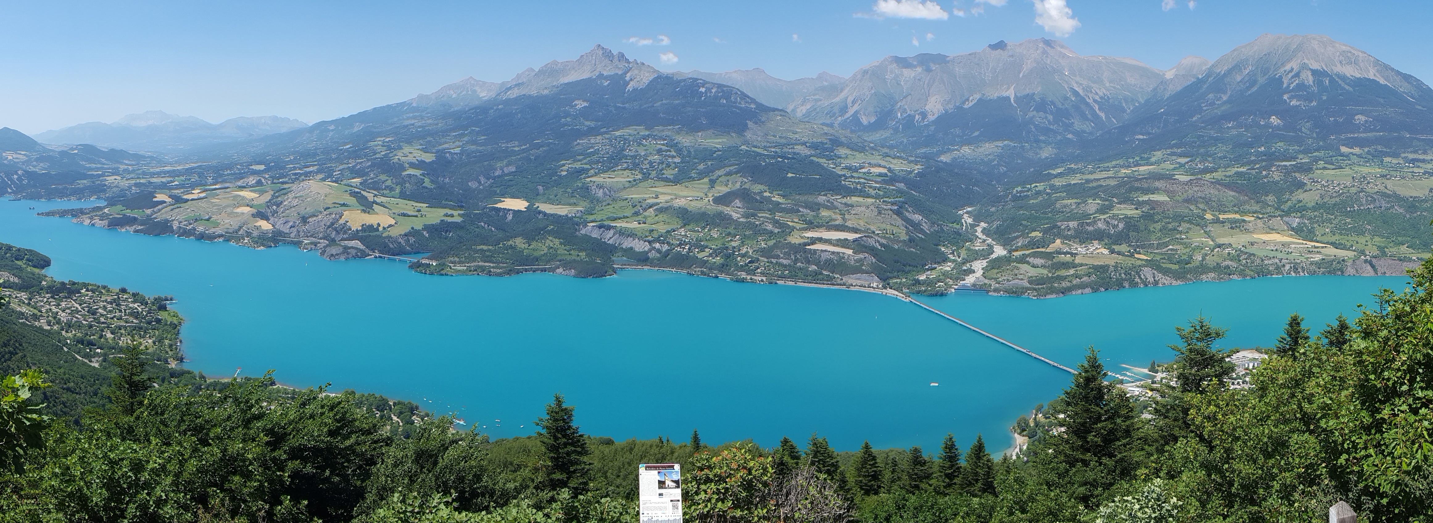 Lac de Serre-Ponçon — Hautes-Alpes